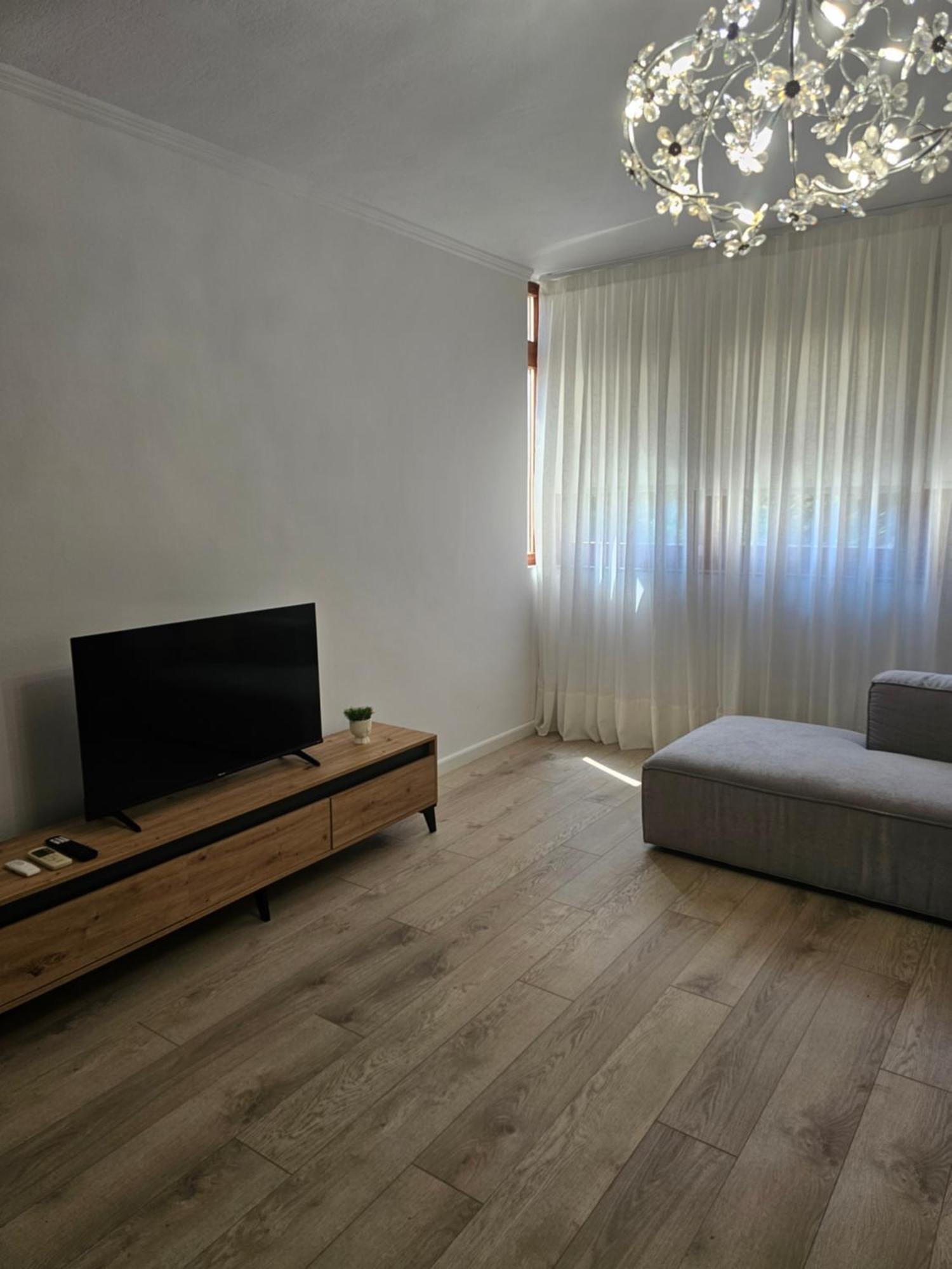 Spacious Modern Apartment In Prime Tirana Location Dış mekan fotoğraf